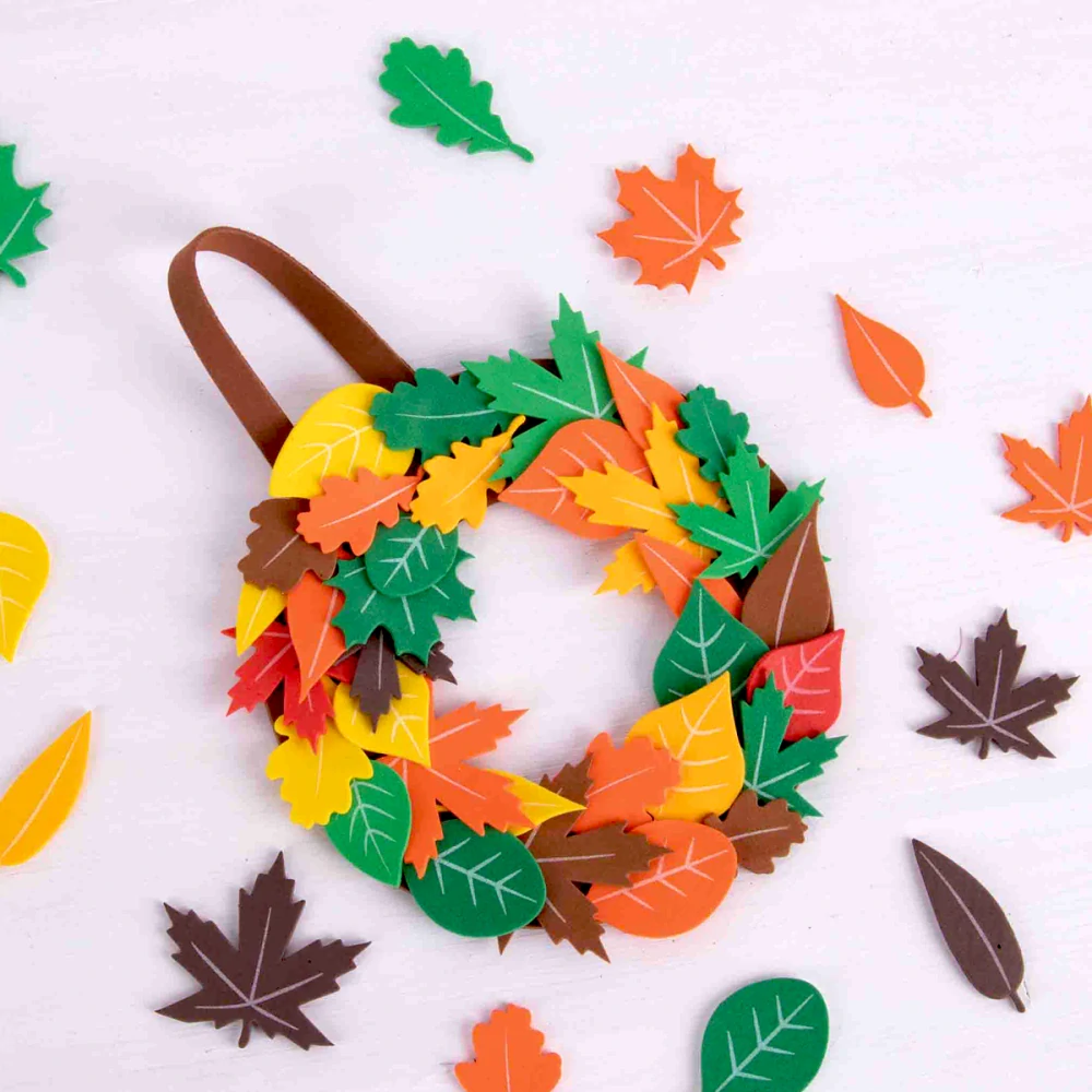 Penovkové listy - samolepiace, 500 ks, rôzne tvary a farby